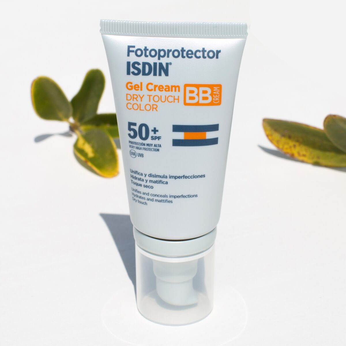 Isdin. Fotoprotector. Gel Crema. Dry touch. Color. FPS50+. 50ml